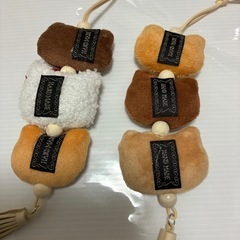 日焼けキティ3連キーホルダーの画像