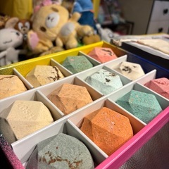 LUSH バスボム 四季の一服の画像