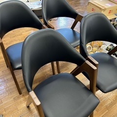 モデルルーム展示品デザイナーズチェア4脚の画像