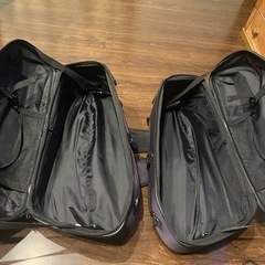 タナックス　MFK-218 スポルトシェルケース（ヘアラインシルバー）　使用感ありますの画像