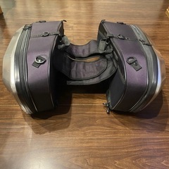 タナックス　MFK-218 スポルトシェルケース（ヘアラインシルバー）　使用感ありますの画像