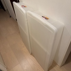 衣装ケース2個　
ベッド下を収納スペースにの画像