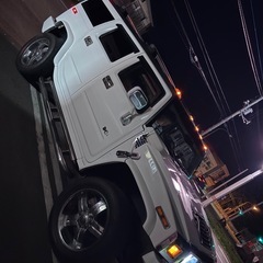 HUMMER ハマーH2 白 車検27年9月 丸々2年付‼️ 98000キロ！低走行！まだまだ走ります︎︎👍🏻︎︎の画像
