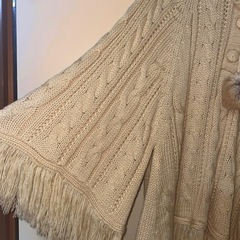 ニット ポンチョ(ベージュ)の画像