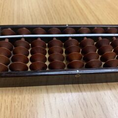 なめらかに動くそろばんの画像