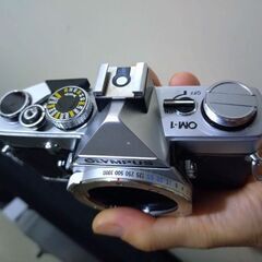 優良品　olympus om1 ＊露出メーター動く　プリズム腐食なし　の画像