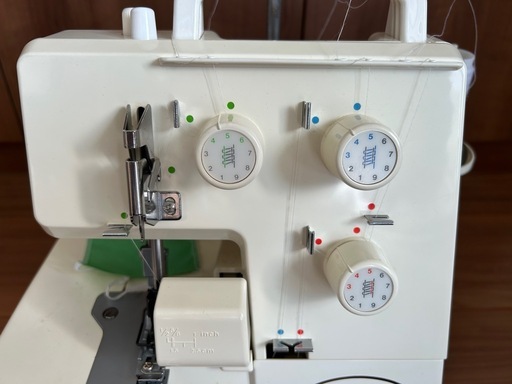 ロックミシン　JUKI MO-523