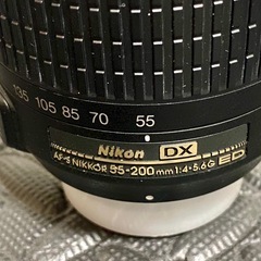 ニコン AF-S DX 55-200mm VR 望遠レンズの画像