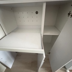 食器棚の画像