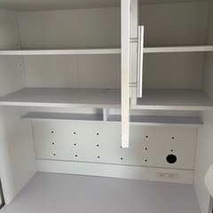 食器棚の画像