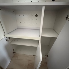 食器棚の画像