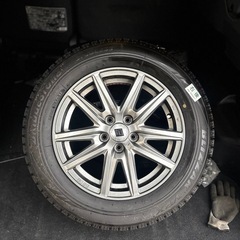 PCD100スノータイヤ付きホイールの画像