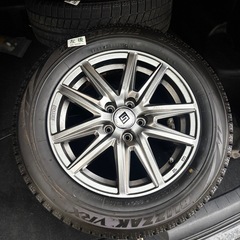 PCD100スノータイヤ付きホイールの画像