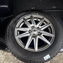PCD100スノータイヤ付きホイールの画像
