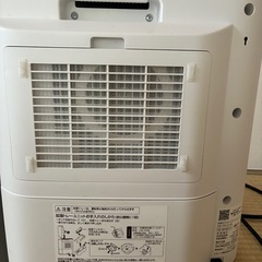 【美品】SHARP 加湿セラミックファンヒーターの画像