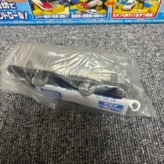 【新品未使用】プラレール　トミカと遊ぼう！ぐるっとカンカン踏切　タカラトミーの画像