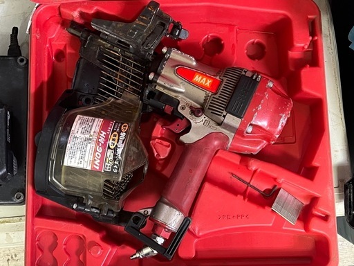MAX エア釘打機 ケース付き
