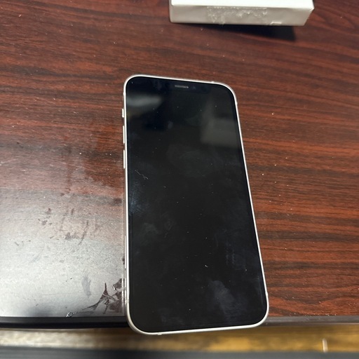 スマートフォン iPhone 12