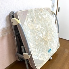 折りたたみベッドの画像