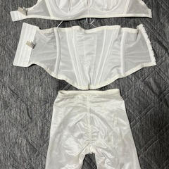 Luxy ブライダルインナー セット ホワイトの画像