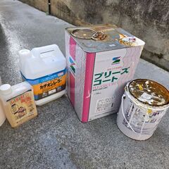 外壁塗装とか、防水塗装その他の材料全部で5,000円 全部持っていってください。の画像