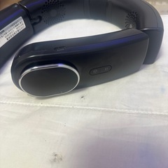 首にかける扇風機の画像