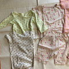 90〜95サイズ　双子　女児　子供服の画像