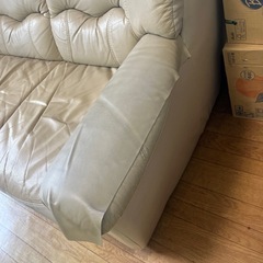 三人掛けソファー　引き取り日限定　の画像