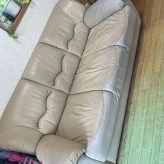 三人掛けソファー　引き取り日限定　の画像