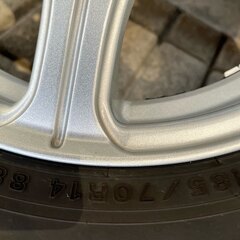スタッドレス/アルミホイール 185/70R14 タイヤラック付  ナット付 フリード フィットなどにの画像