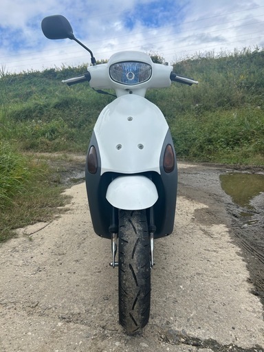 自賠責R8年9月迄付き 平地最高速55㌔ 出品時点で実働ですが圧縮圧力下限値以下の為ジャンク扱いです