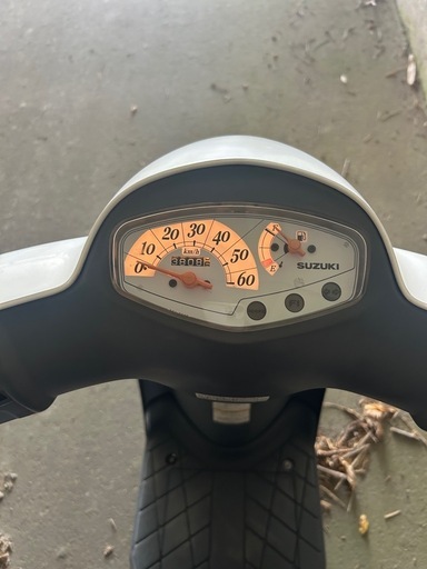 自賠責R8年9月迄付き 平地最高速55㌔ 出品時点で実働ですが圧縮圧力下限値以下の為ジャンク扱いです