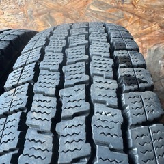 バリ山　GOODYEAR 145R12 スタッドレス　タイヤ　2014年製　12い12インチの画像