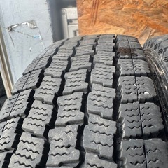 バリ山　GOODYEAR 145R12 スタッドレス　タイヤ　2014年製　12い12インチの画像