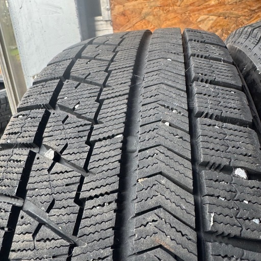 バリ山　BRIDGESTONE ブリヂストン　ブリジストン　VRX 195/65R15 スタッドレス　タイヤ　2019年製　15インチ