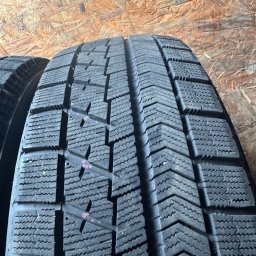 バリ山　BRIDGESTONE ブリヂストン　ブリジストン　VRX 195/65R15 スタッドレス　タイヤ　2019年製　15インチ