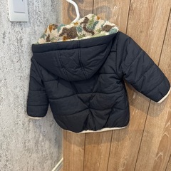 迷彩柄フリースジャケット　冬用アウター80サイズの画像