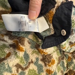 迷彩柄フリースジャケット　冬用アウター80サイズの画像