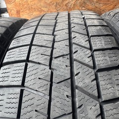 バリ山　DUNLOP ダンロップ　WM03 185/60R15 スタッドレス　タイヤ　2020年製　15インチの画像