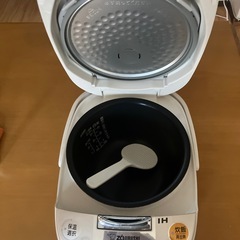 炊飯器の画像