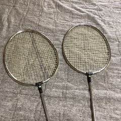 バトミントン 中古ラケット２つの画像