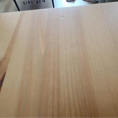IKEAダイニングテーブルの画像