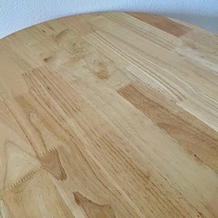 木製　丸　テーブルの画像