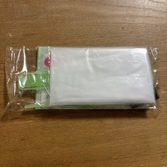 花王ブローネに付属のクシとビニール手袋9組の画像