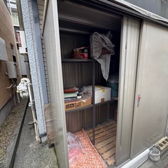 やや大きめの倉庫の画像