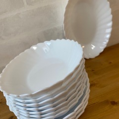 ヤマザキ　楕円　カレー器の画像