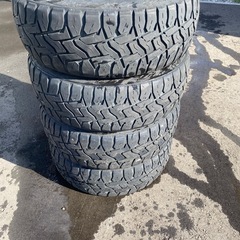 TOYO オープンカントリーRT 215/65R16 の画像