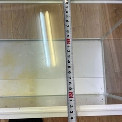 プラスチック製水槽　1000円の画像