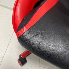 限定お値下げ中ゲーミングチェアの画像