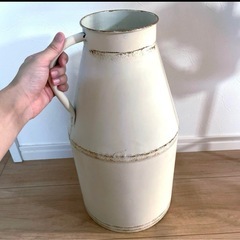 サリュ　アンティーク　ミルク缶の画像